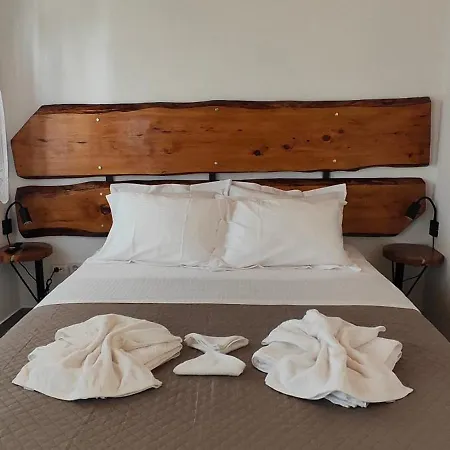 Апартаменты Nina's Up Скиатос