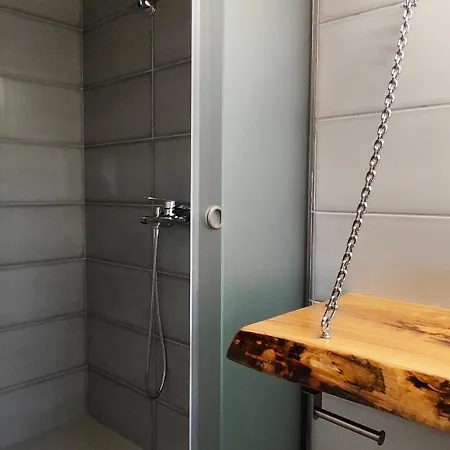 Nina's Up Апартаменты *